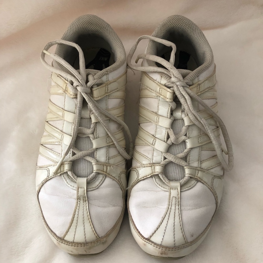 Nike gym shoes